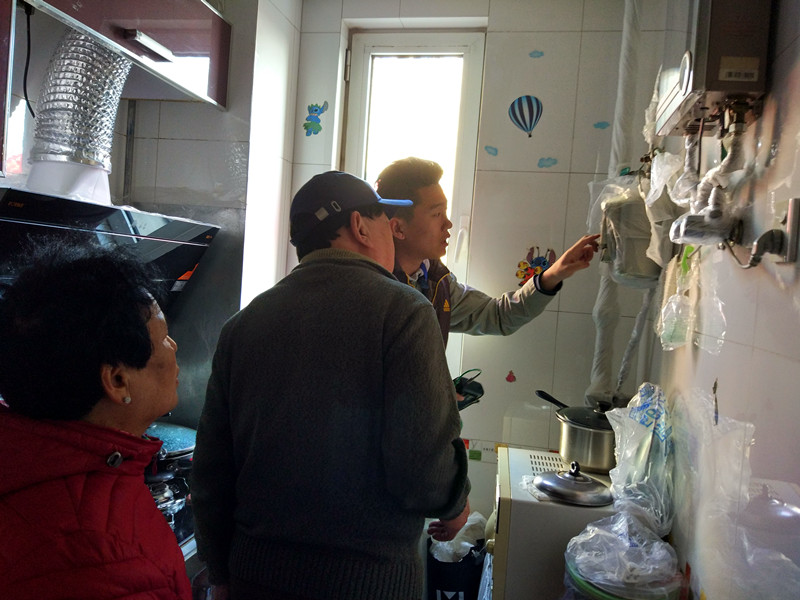 兩度聯手  為社區(qū)居民“送”安全